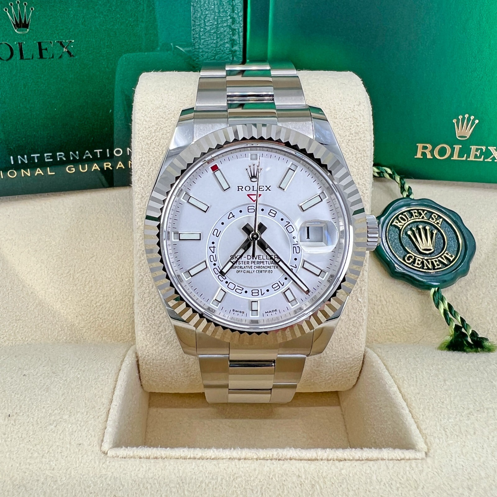 Rolex Sky-Dweller, Oyster, White