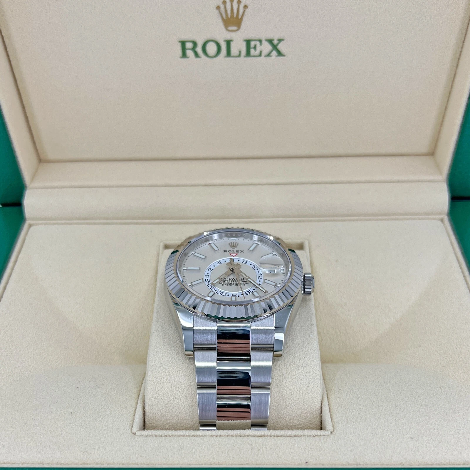 Rolex Sky-Dweller, Oyster, White