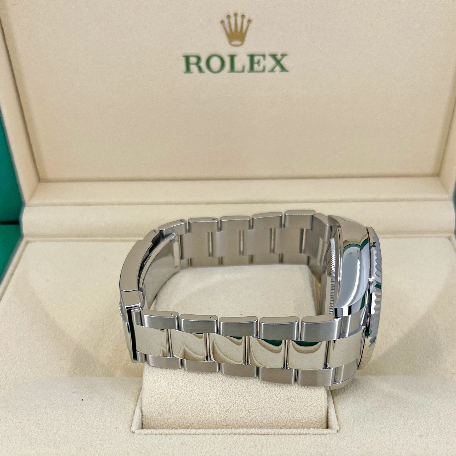 Rolex Sky-Dweller, Oyster, White